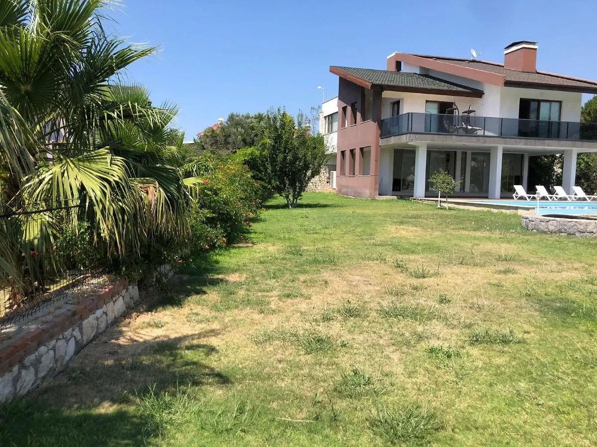 Willa Urla Villa